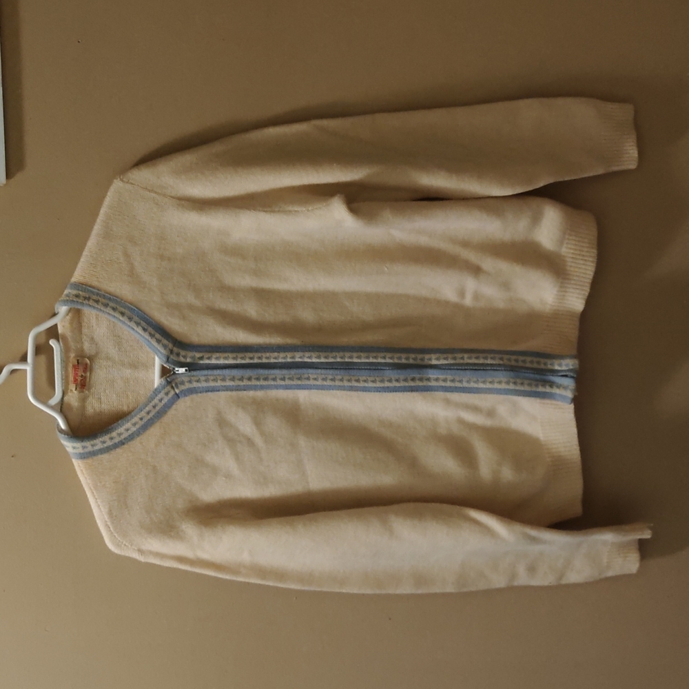 Retro Wool sweater